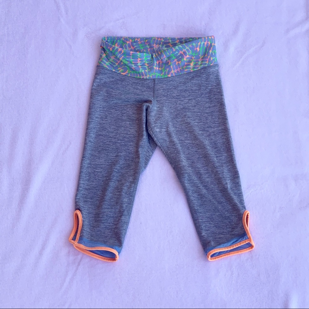 Girls Old Navy Cropped Leggings